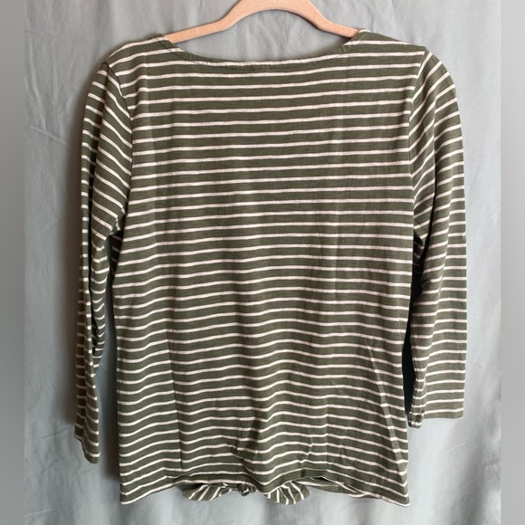 Old Navy Women’s Green Striped Tie Front Shirt - Picture 2 of 4